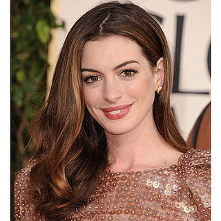 Anne Hathaway Golden Globes 2011: Pictures of Hair and Makeup