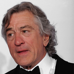Robert DeNiro Compares Movies to Children at Golden Globe Awards