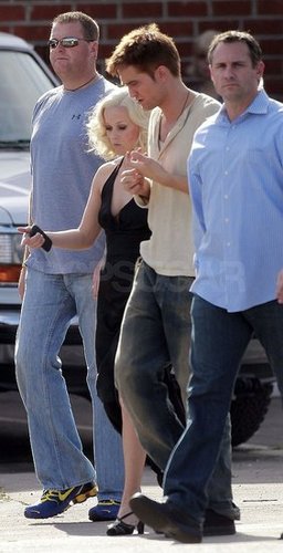 Reese Sheds Tears Over Tai But Keeps Smiling For Robert Pattinson Reese Sheds Tears Over Tai But Keeps Smiling For Robert Pattinson