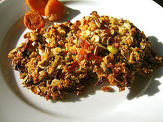 Recipe For Granola Bar Cookie With Quinoa, Apricots, and Nuts