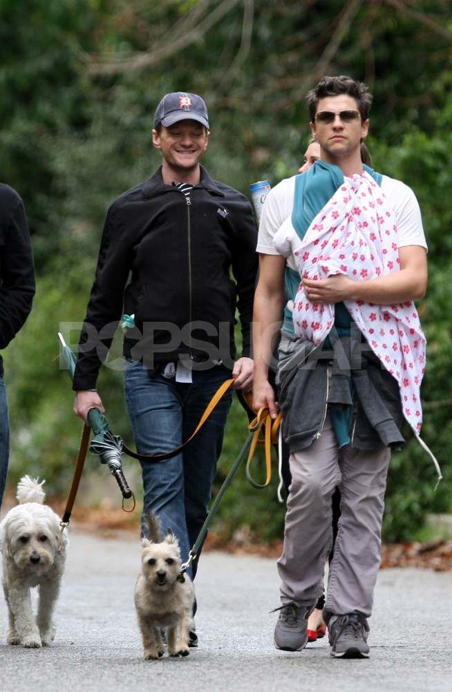 NPH and David Wrap Up Twins Gideon and Harper For a Walk NPH and David Wrap Up Twins Gideon and Harper For a Walk