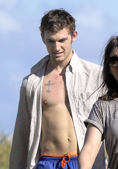 Alex Pettyfer Goes Shirtless Amid Dianna Engagement Rumors Alex Pettyfer Goes Shirtless Amid Dianna Engagement Rumors