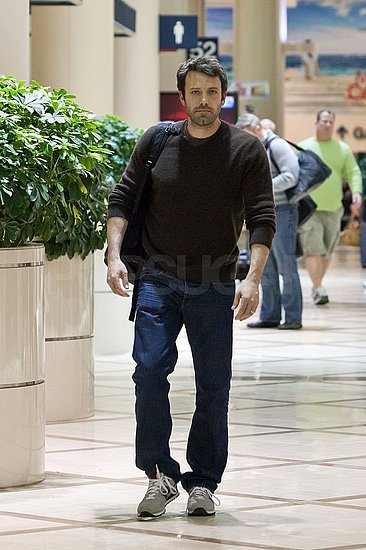 Ben Heads Home to LA Following a Stint on Set With Jennifer in Atlanta Ben Heads Home to LA Following a Stint on Set With Jennifer in Atlanta