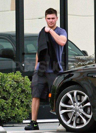 Pictures of Zac Efron Working Up a Sweat in LA Pictures of Zac Efron Working Up a Sweat in LA