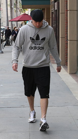 Channing Tatum Doesn't Let Leg Surgery Keep Him From Pounding the Pavement Channing Tatum Doesn't Let Leg Surgery Keep Him From Pounding the Pavement