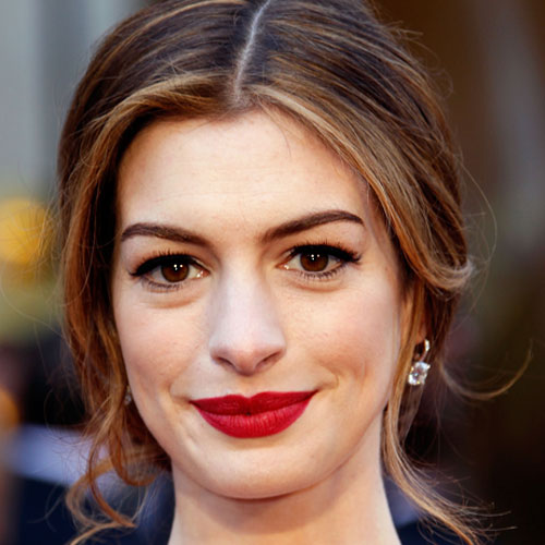 Behind the Scenes With Anne Hathaway's Oscars Makeup Artist 2011-02-28 21:17:02 Behind the Scenes With Anne Hathaway's Oscars Makeup Artist 2011-02-28 21:17:02