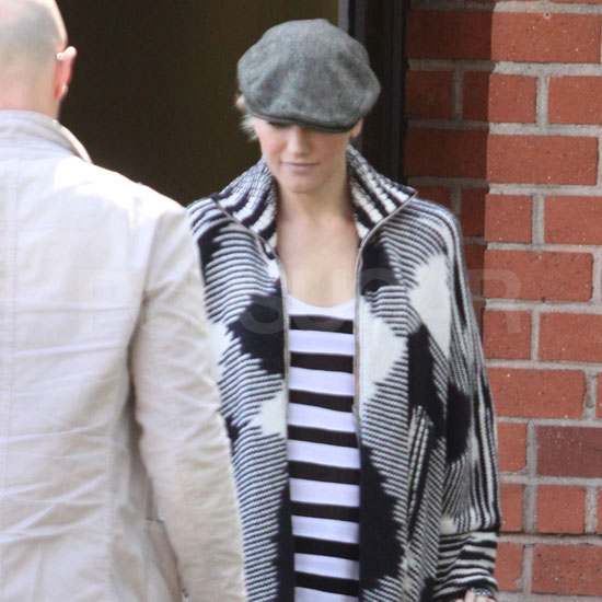 Gwen Stefani Goes Graphic to Take Care of Business Gwen Stefani Goes Graphic to Take Care of Business