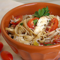 Sophie Dahl's Recipe For Linguine With Tomatoes, Lemon, Chile, and Crab