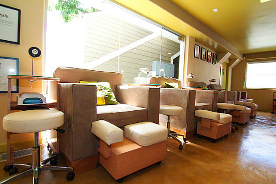 Bellacures: Beautiful Nails in a Spotless Salon