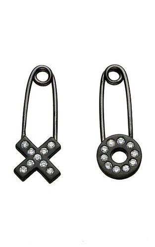 XO Earrings ($425)
XO Earrings ($425)