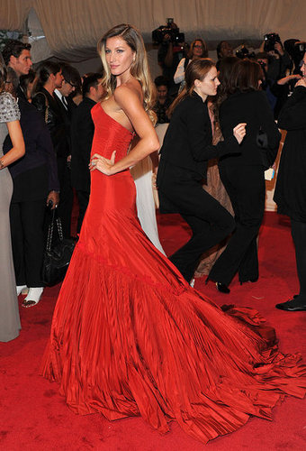 Gisele Bundchen in Alexander McQueen.
Gisele Bundchen in Alexander McQueen.