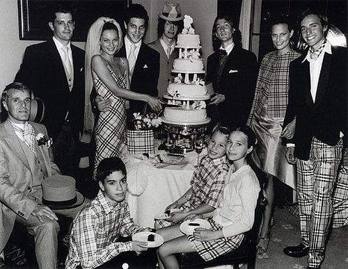 Flashback — Kate Moss Plays Bride for Burberry's Spring 2000 Ad Campaign Flashback — Kate Moss Plays Bride for Burberry's Spring 2000 Ad Campaign