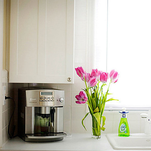 Tips For Organizing a Small Kitchen