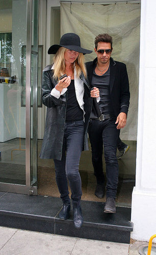 Kate Moss, Jamie Hince After Honeymoon Pictures