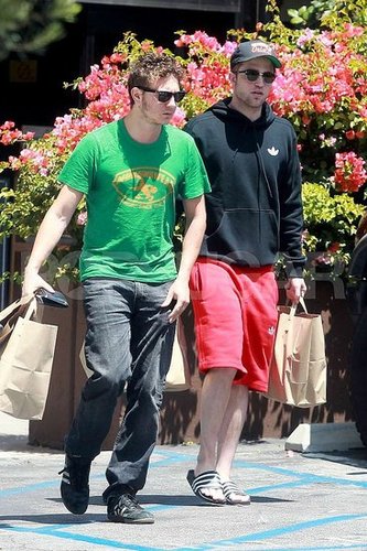 New pics of Rob and Sam in LA on Aug 9