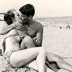 5 Ways to Heat Up Your End of Summer Romance 5 Ways to Heat Up Your End of Summer Romance