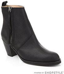 Low-Heel Shooties