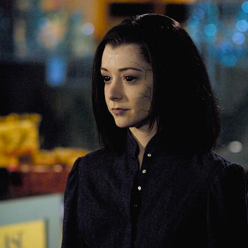 How to Create a Dark Willow Costume For Halloween