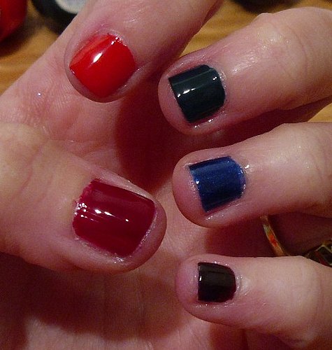Krazy Kardashian manicure