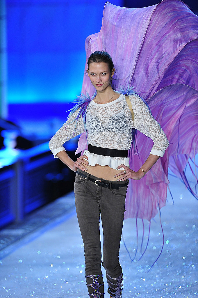 Backstage at 2011 Victoria's Secret Fashion Show Model Interviews Backstage at 2011 Victoria's Secret Fashion Show Model Interviews