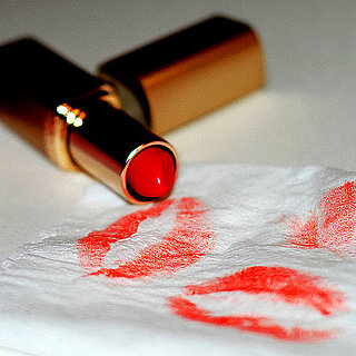 How to Blot Lipstick Correctly