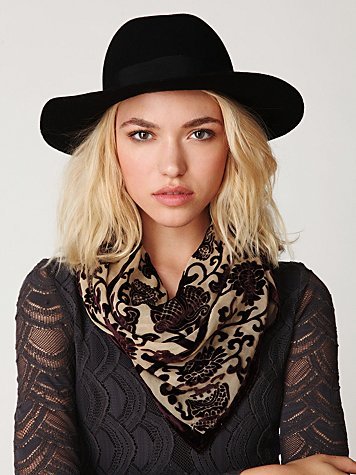 Velvet Style Velvet Style