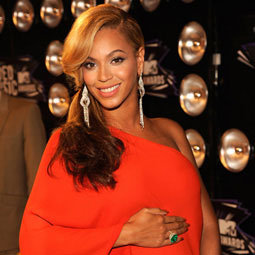 Beyonce, Andrew Garfield, Emma Stone, and More 2011 Headlines
