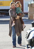 Pregnant Jennifer Garner Holding Seraphina Pictures
