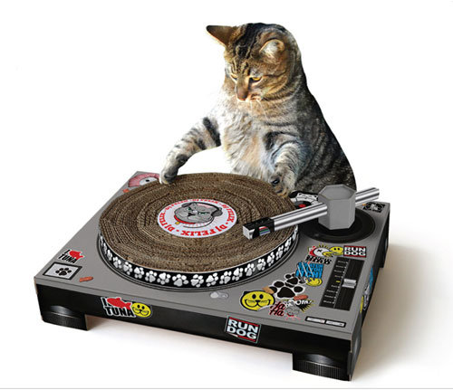 Cat Scratch Deck ($23) Cat Scratch Deck ($23)