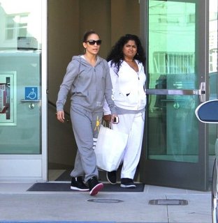 Jennifer Lopez Valentino Shopping in Sweats Pictures