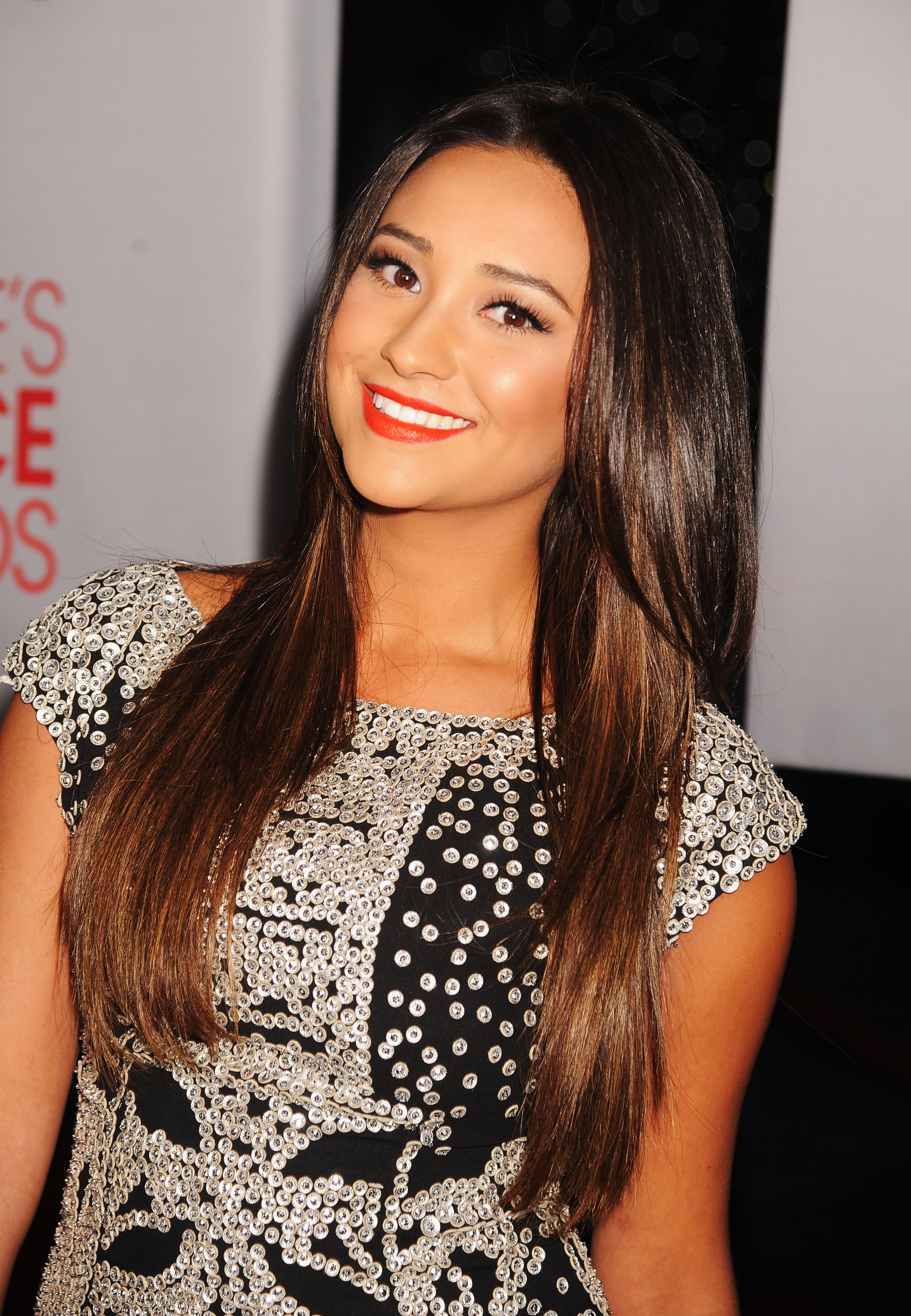 Shay Mitchell at the 2012 People's Choice Awards in LA. Shay Mitchell at the 2012 People's Choice Awards in LA.