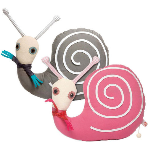 Smallable Pick: Simon the Snail Music Box Smallable Pick: Simon the Snail Music Box
