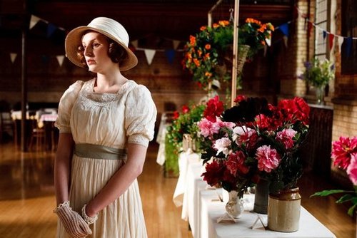 The lack of contemporary deodorants isn't to say that people smelled awful, though. Upper-class women like Edith might bathe every day — after, of course, a servant ran the bath for them. Some soaps, such as Yardley, that the Downton Abbey characters might have used are still around today.
Source: ITV
The lack of contemporary deodorants isn't to say that people smelled awful, though. Upper-class women like Edith might bathe every day — after, of course, a servant ran the bath for them. Some soaps, such as Yardley, that the Downton Abbey characters might have used are still around today.
Source: ITV