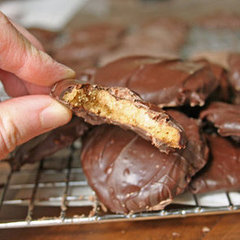 Vegan Peanut Butter Patties Vegan Peanut Butter Patties