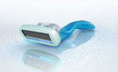 Shaving Is Easy With the New Schick Hydro Silk™ Razor