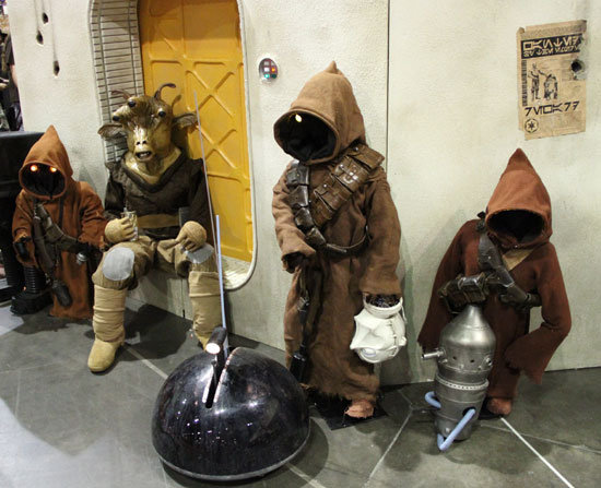 The life of a Jawa certainly isn't easy.
Source: Flickr User gordontarpley
The life of a Jawa certainly isn't easy.
Source: Flickr User gordontarpley