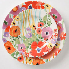 Decorate Your Table With Flowers and Colors For Spring