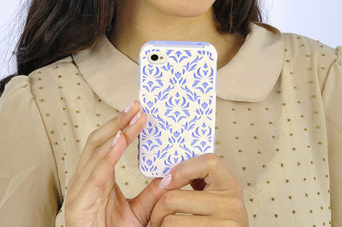 The Tech Candy Venice ($33) case for iPhone 4 has a victorian feel.
The Tech Candy Venice ($33) case for iPhone 4 has a victorian feel.