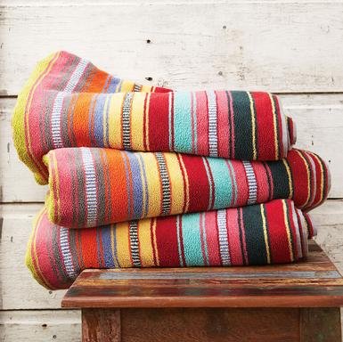 DOUBLE-WIDE SUNDANCE STRIPED BEACH TOWEL