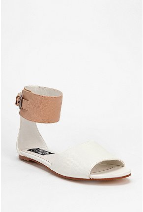 Cheap Monday Saviour Sianii Sandal