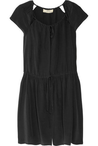 Summer-Ready LBD
It's time to trade in your cold-weather LBD for something cute, feminine, and totally versatile. This silky little black dress fits the bill, and we love the neckline cutouts, too.
Vanessa Bruno Athé Brushed-Silk Dress ($154, originally $440)
Summer-Ready LBD
It's time to trade in your cold-weather LBD for something cute, feminine, and totally versatile. This silky little black dress fits the bill, and we love the neckline cutouts, too.
Vanessa Bruno Athé Brushed-Silk Dress ($154, originally $440)