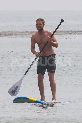 Shirtless Robert Pattinson Plays on the Beach — See Over 100 Pictures! Shirtless Robert Pattinson Plays on the Beach — See Over 100 Pictures!