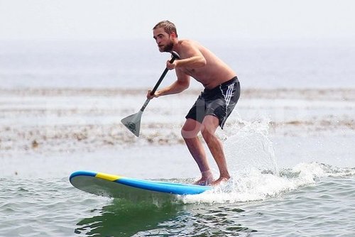 Robert Pattinson went shirtless in Malibu.
Robert Pattinson went shirtless in Malibu.