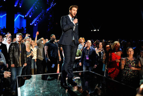 Taylor Swift and Carrie Underwood Join Nicole and Keith For the ACM Awards Taylor Swift and Carrie Underwood Join Nicole and Keith For the ACM Awards
