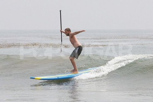 Shirtless Robert Pattinson Plays on the Beach — See Over 100 Pictures! Shirtless Robert Pattinson Plays on the Beach — See Over 100 Pictures!