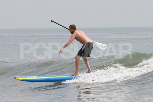 Robert Pattinson went paddleboarding shirtless.
Robert Pattinson went paddleboarding shirtless.