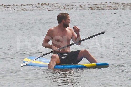 Shirtless Robert Pattinson Plays on the Beach — See Over 100 Pictures! Shirtless Robert Pattinson Plays on the Beach — See Over 100 Pictures!
