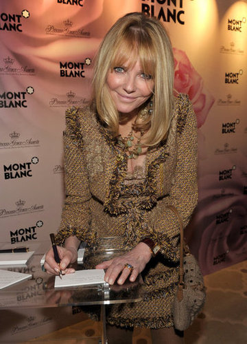 Cheryl Tiegs Pictures and Diet Tips