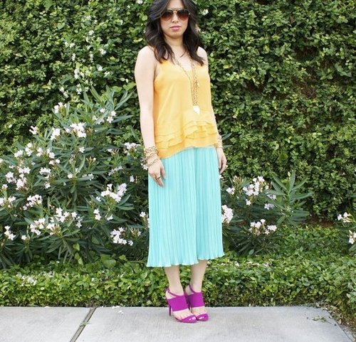 Mint pleated skirt