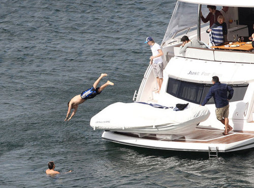 One Direction's Liam Payne took a dive off the boat in Australia.
One Direction's Liam Payne took a dive off the boat in Australia.
